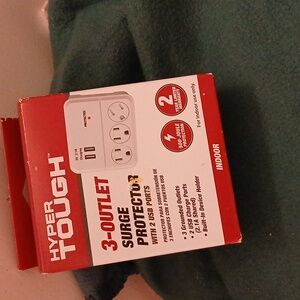 3 outlet surge protector 3 grounded outlets,2 USB chardw ports 2.1A built in